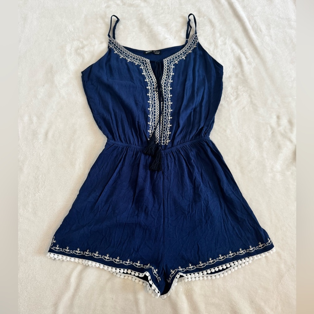 SHEIN Size Small bright royal blue spaghetti strap romper w/ white accents.